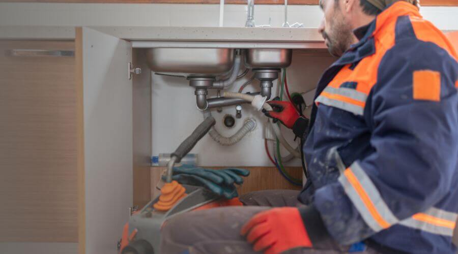 Professional slab leak plumber services in Lind, WA